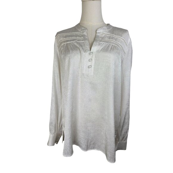 NWT! Karl Lagerfeld Blouse Shimmer Textured Medium White Button Professional - Picture 1 of 12